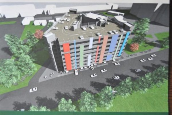 Parcarea multietajată din Mamaia ar putea fi dată în folosinţă de vara viitoare